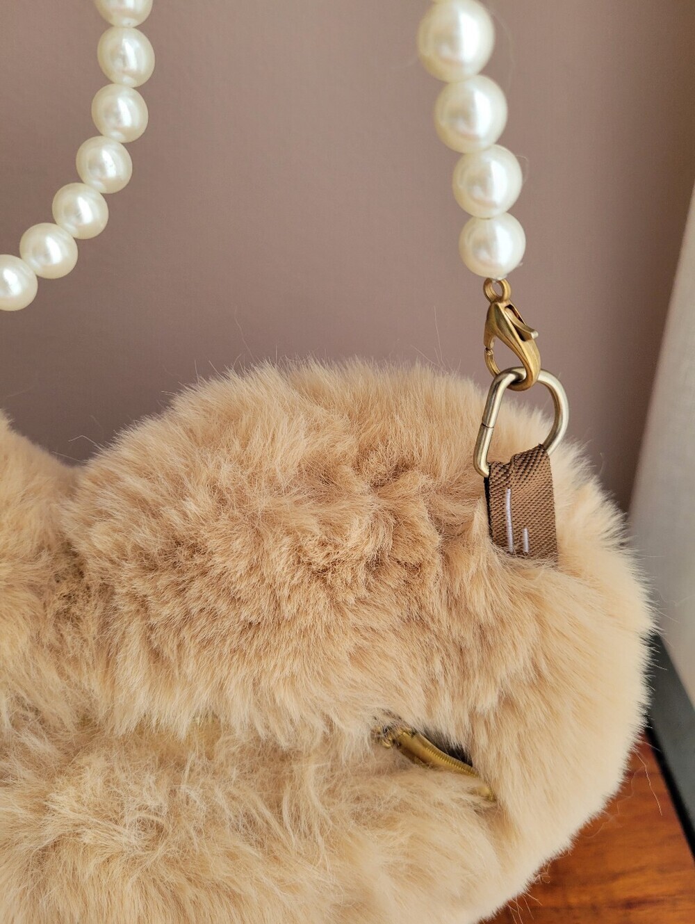 Beige Faux White Pearl Decor Heart Design Fluffy Women's Small Crossbody Purse - Picture 3 of 9